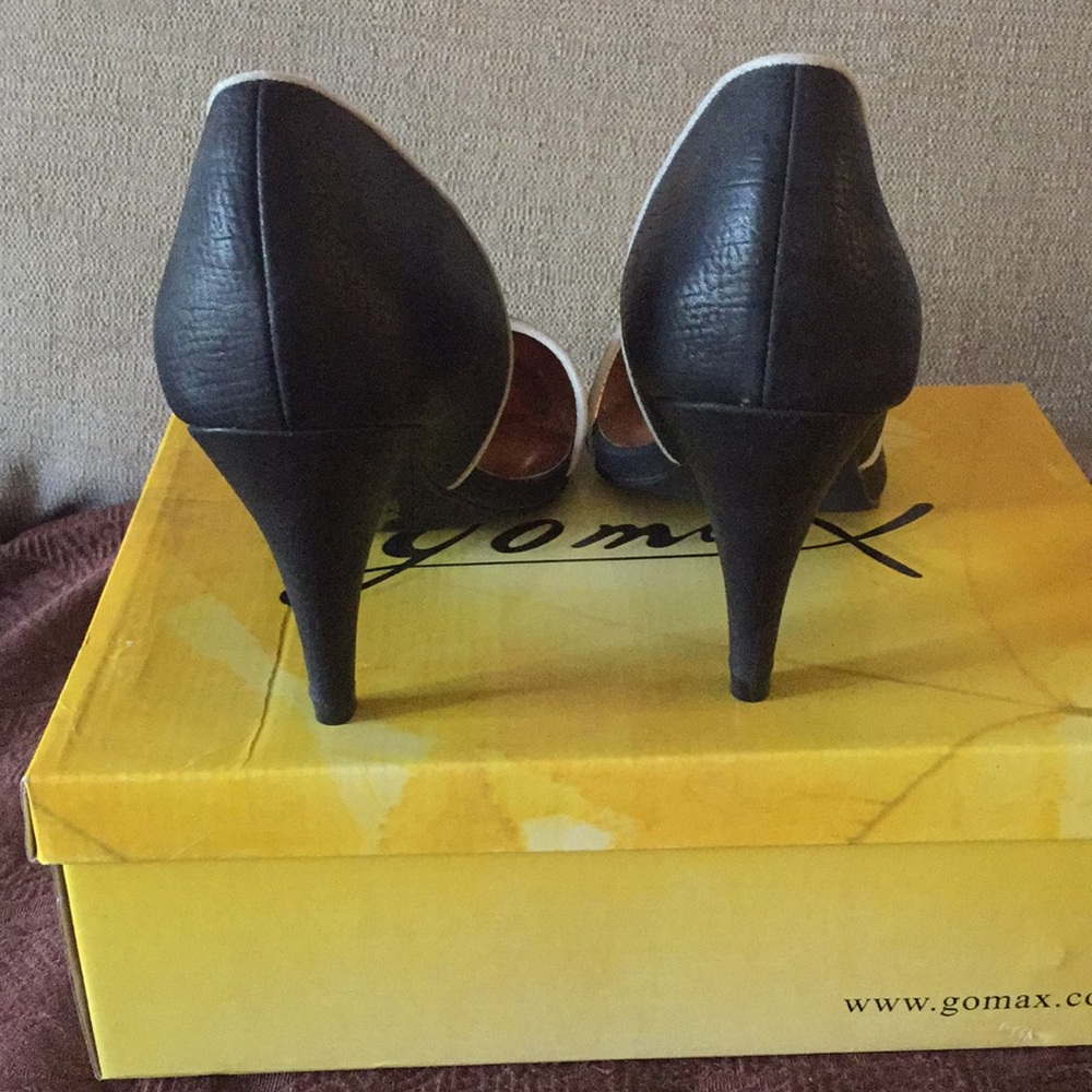 ๐ Shoes Size 9 - Picture 5 of 6